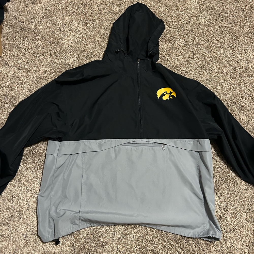 Iowa Hawkeyes Windbreaker (Champion)